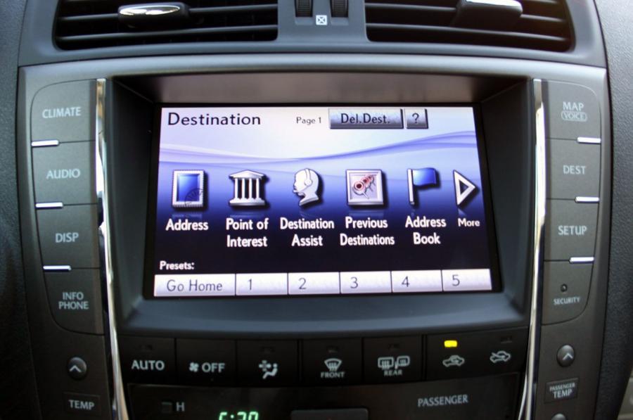  Lexus IS250 AWD 2011 года  (фото 17 из 43)